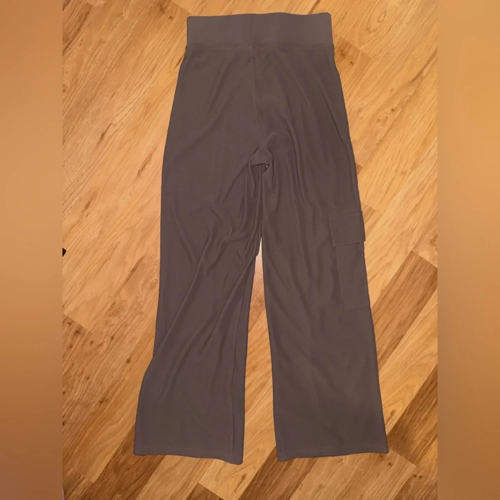 Women's Brown Sweatpants - Picture 5 of 5